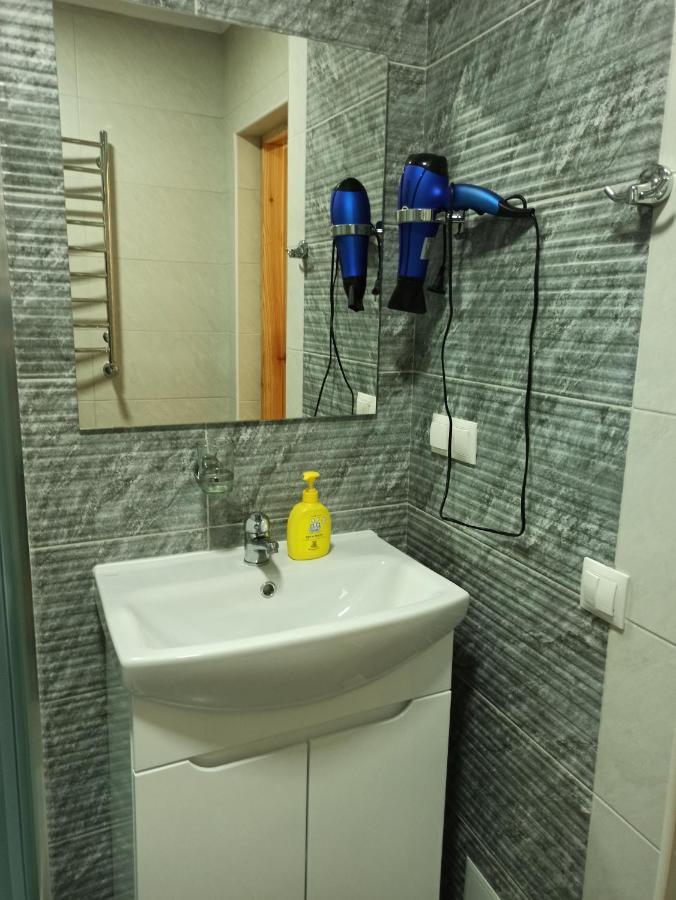 Brand New 2020 Specious Apartment Druzi 2 Poljanyzja Exterior foto