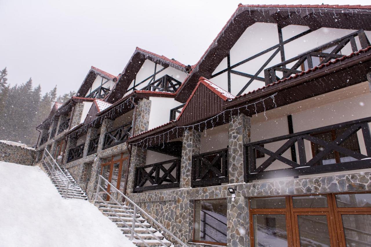 Brand New 2020 Specious Apartment Druzi 2 Poljanyzja Exterior foto