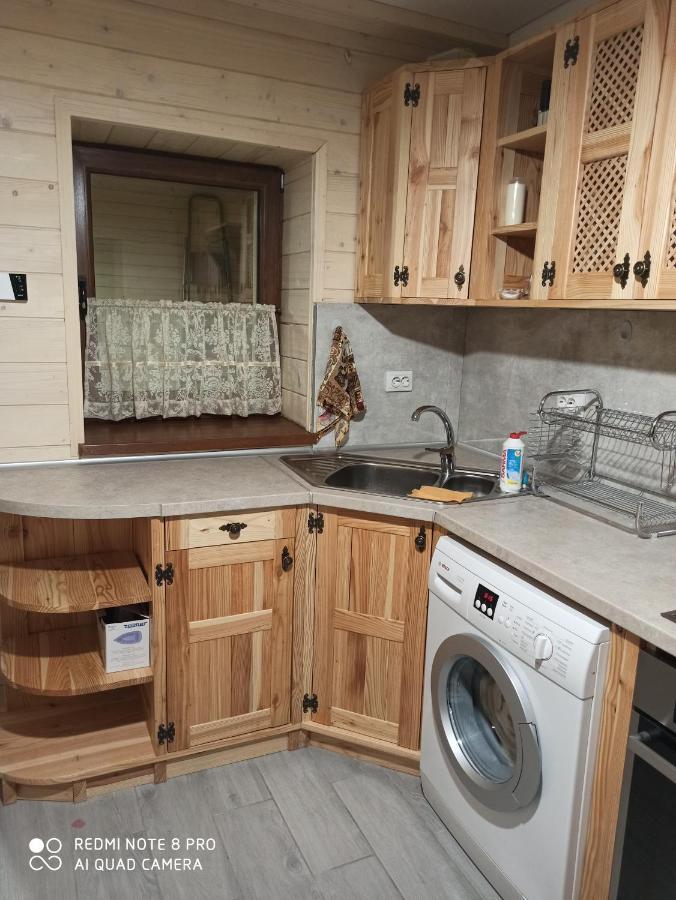 Brand New 2020 Specious Apartment Druzi 2 Poljanyzja Exterior foto